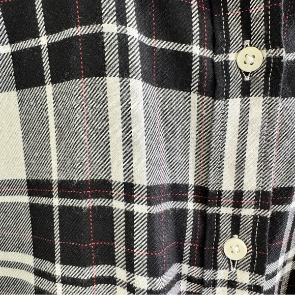 Banana Republic Boyfriend Fit Black & White Plaid Button Down Shirt Size Medium - Picture 4 of 9